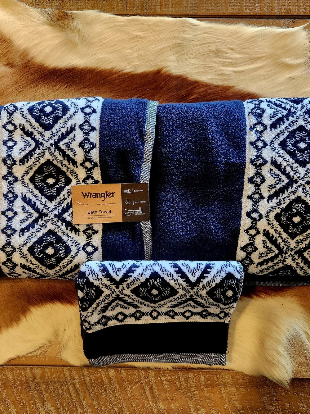 Wrangler Navy and White Patterned Bath Towels